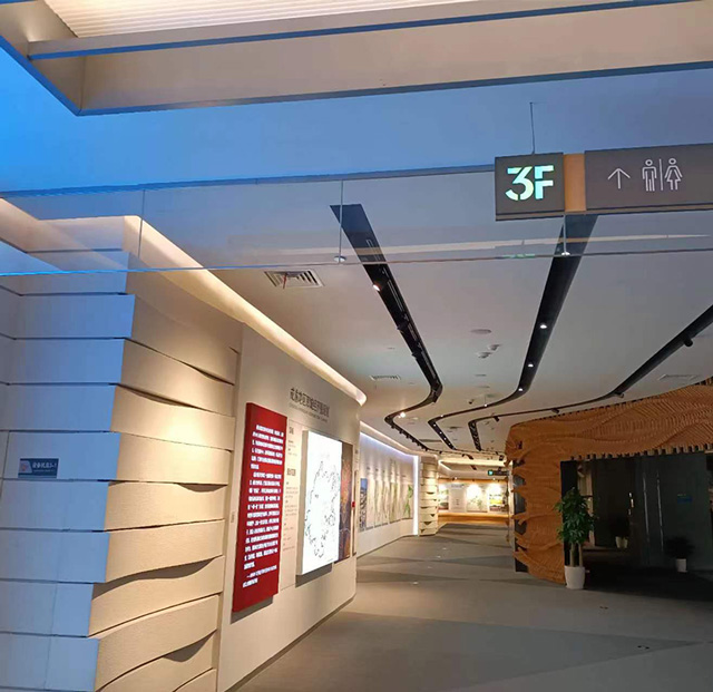 重庆市规划展览馆玻璃挡
